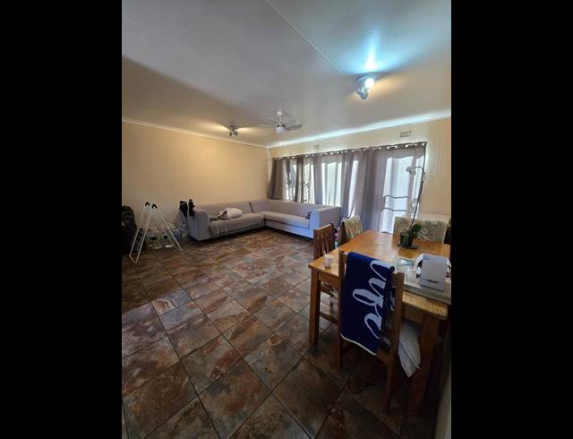 2 BEDROOM PROPERTY TO RENT IN DAYANGLEN